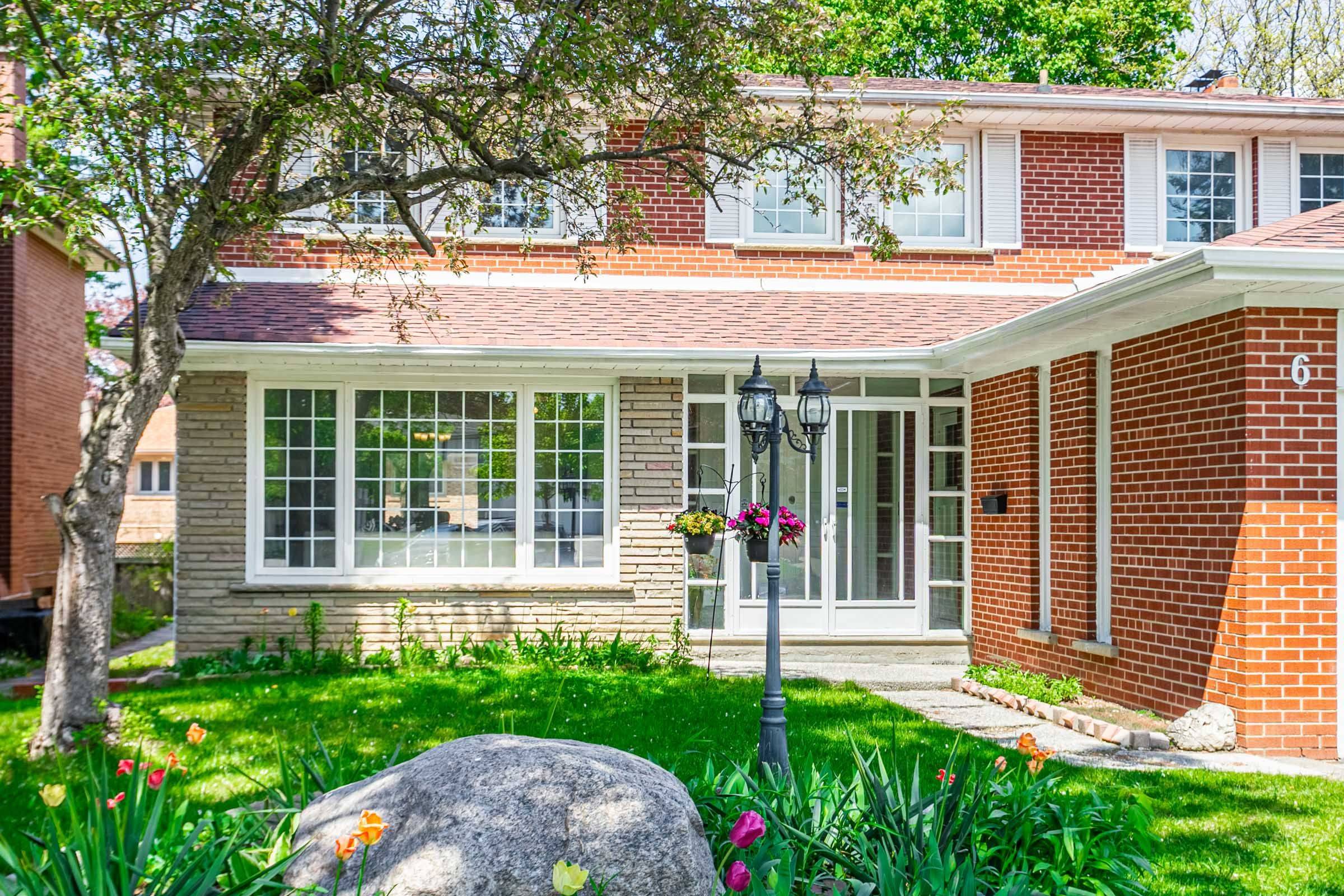 Toronto C15, ON M2K 2N4,6 Centurion CT