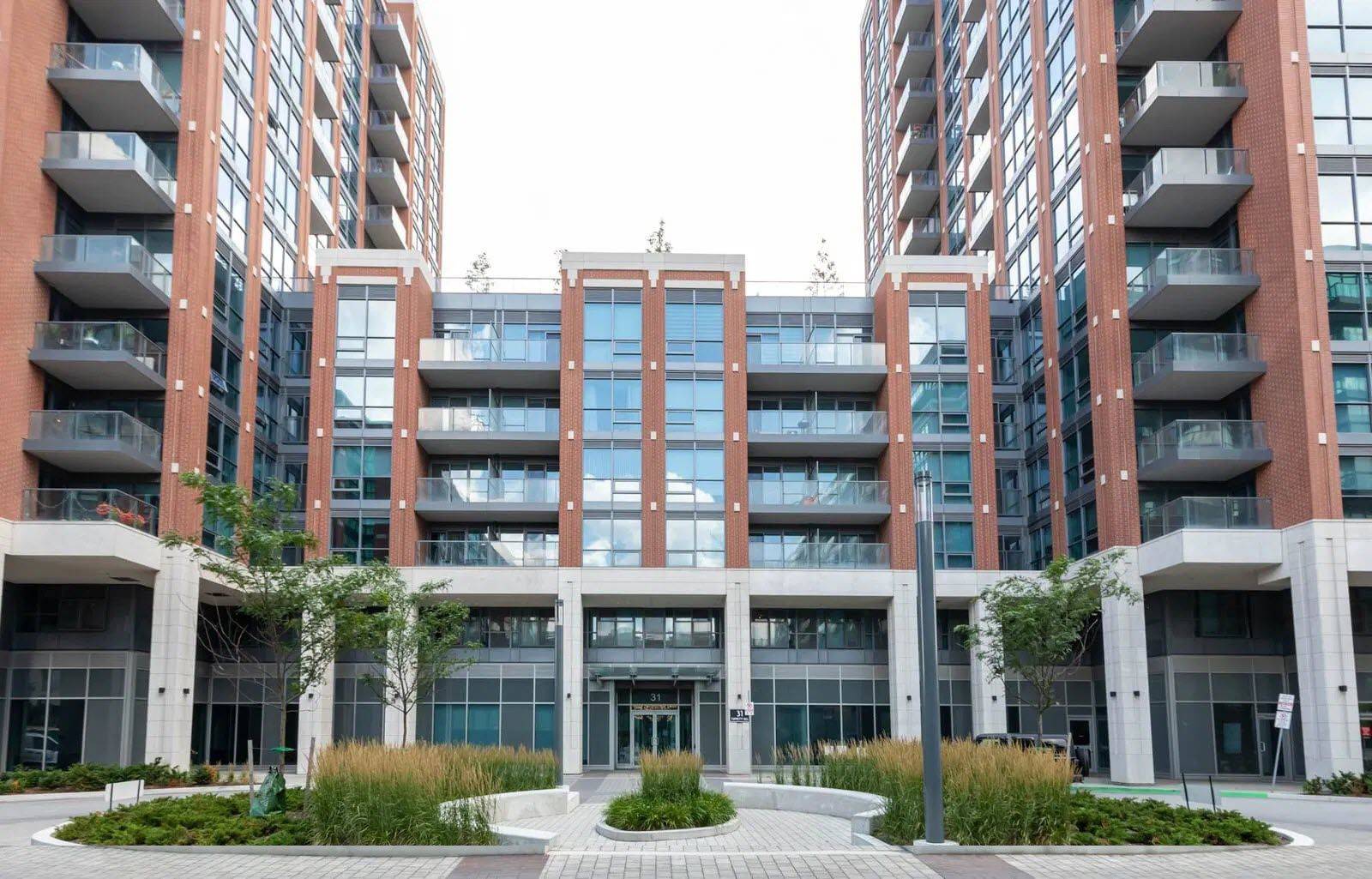 Toronto C06, ON M3H 0C8,31 Tippett RD #505