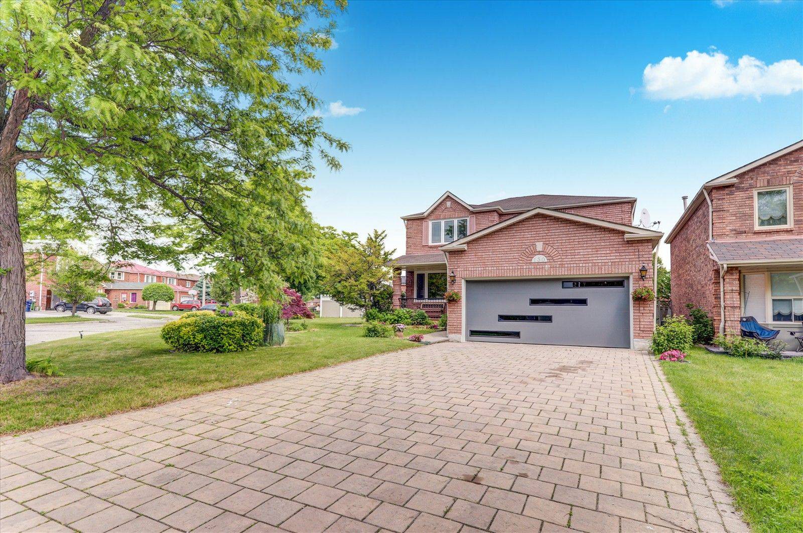 Toronto E11, ON M1B 5A4,130 Gennela SQ