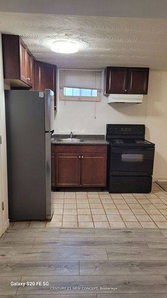 74 Clark AVE E #Bsmt Unit A, Markham, ON L3T 1S5