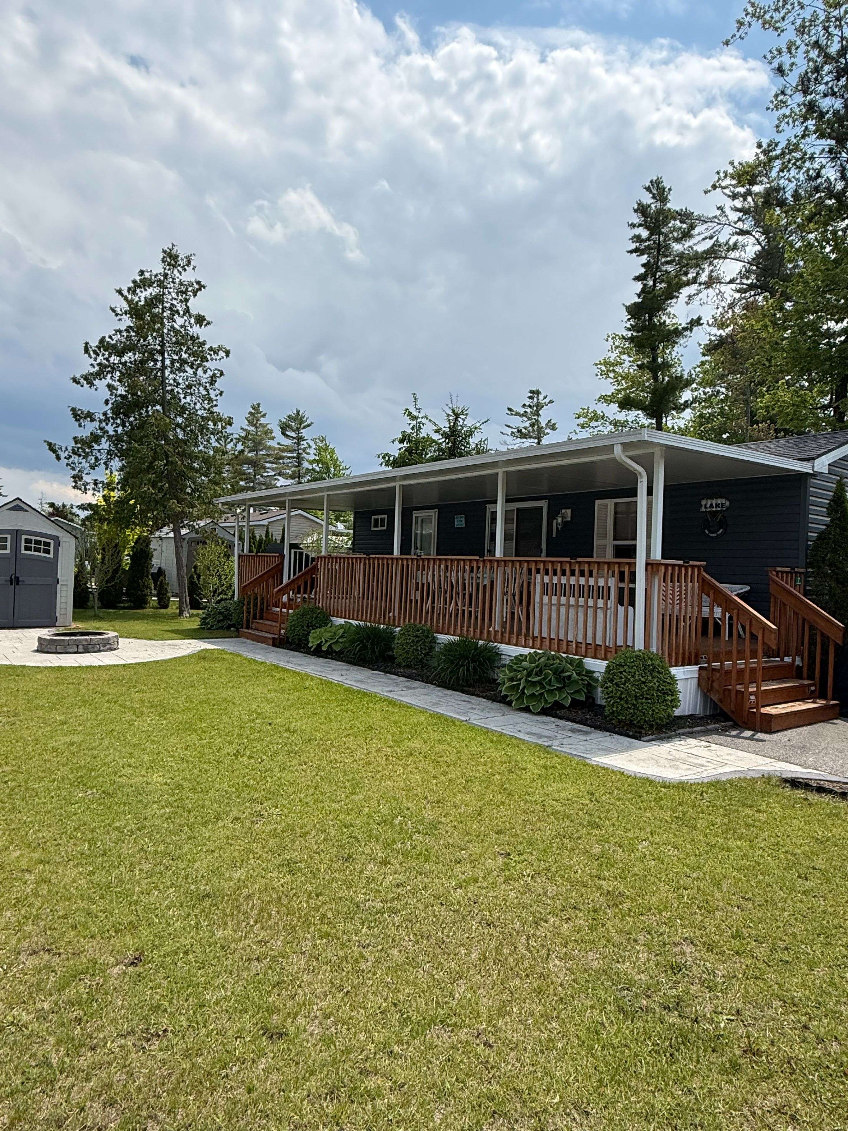 Wasaga Beach, ON L9Z 2M2,7 Nipagon CIR