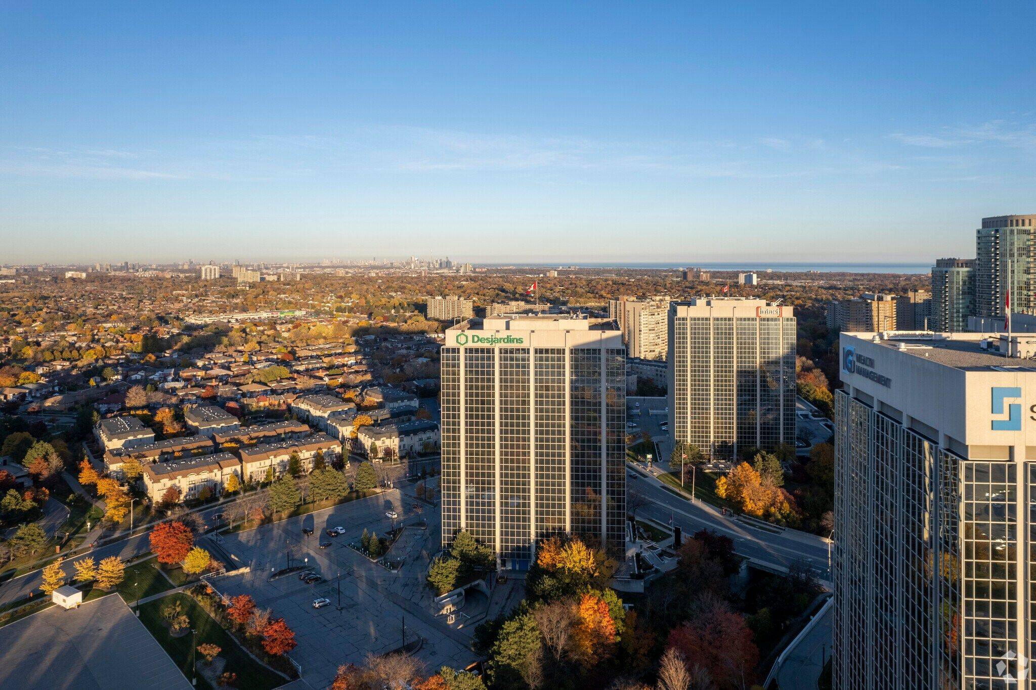 1 Robert Speck Pkwy #700, Mississauga, ON L4Z 3M3
