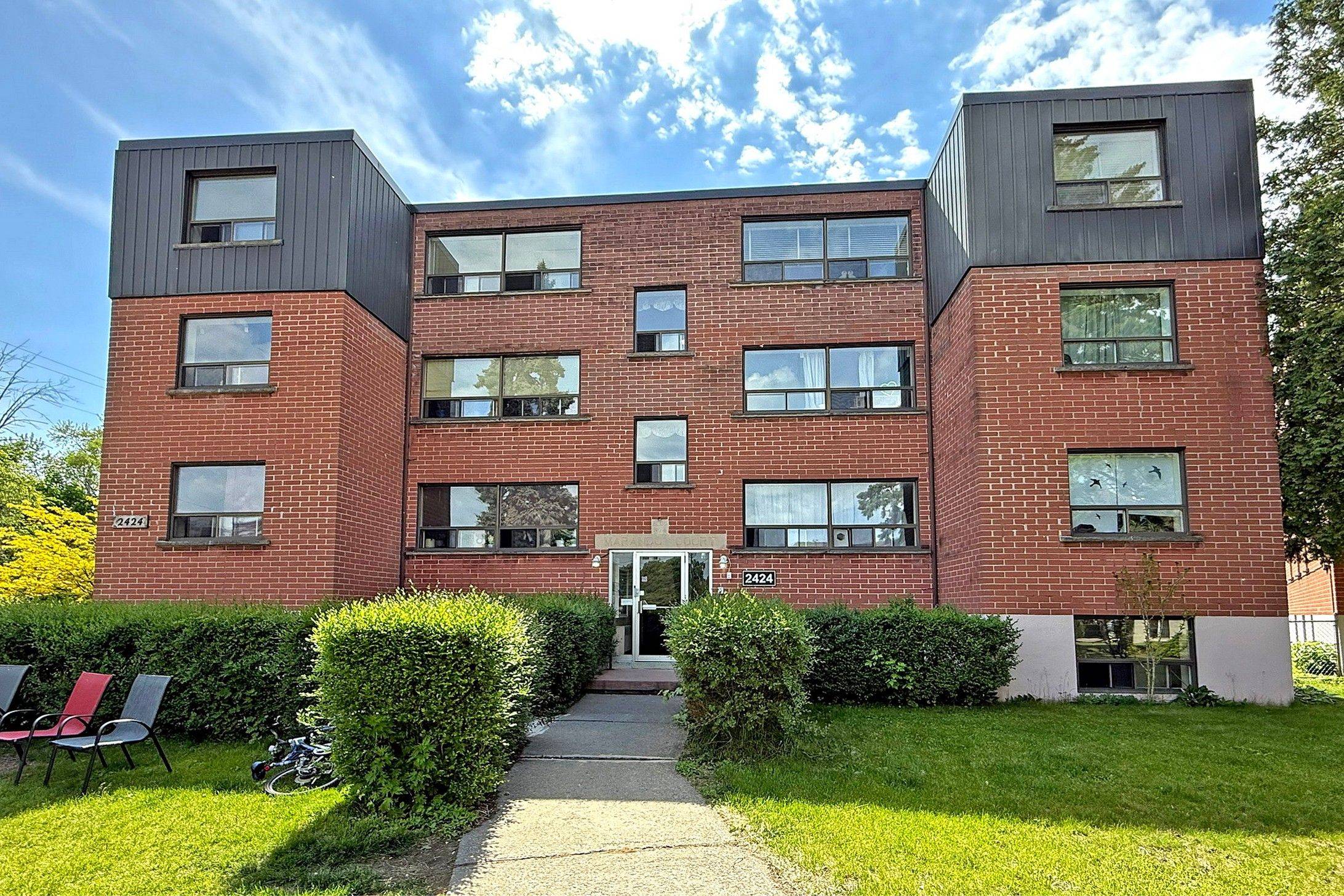 2424 New ST #2, Burlington, ON L7R 1J6