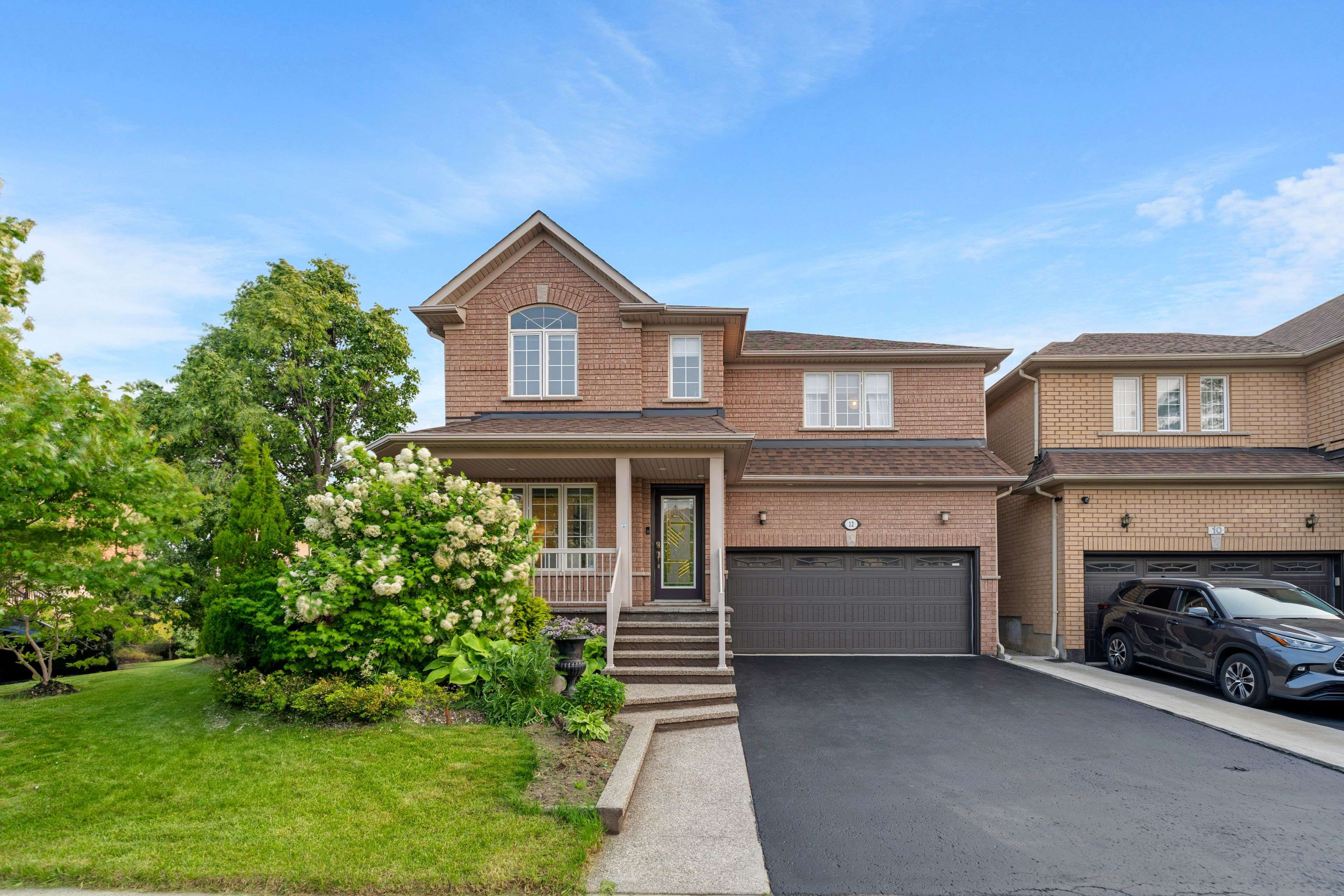 Brampton, ON L7A 2H1,12 mediterra DR E