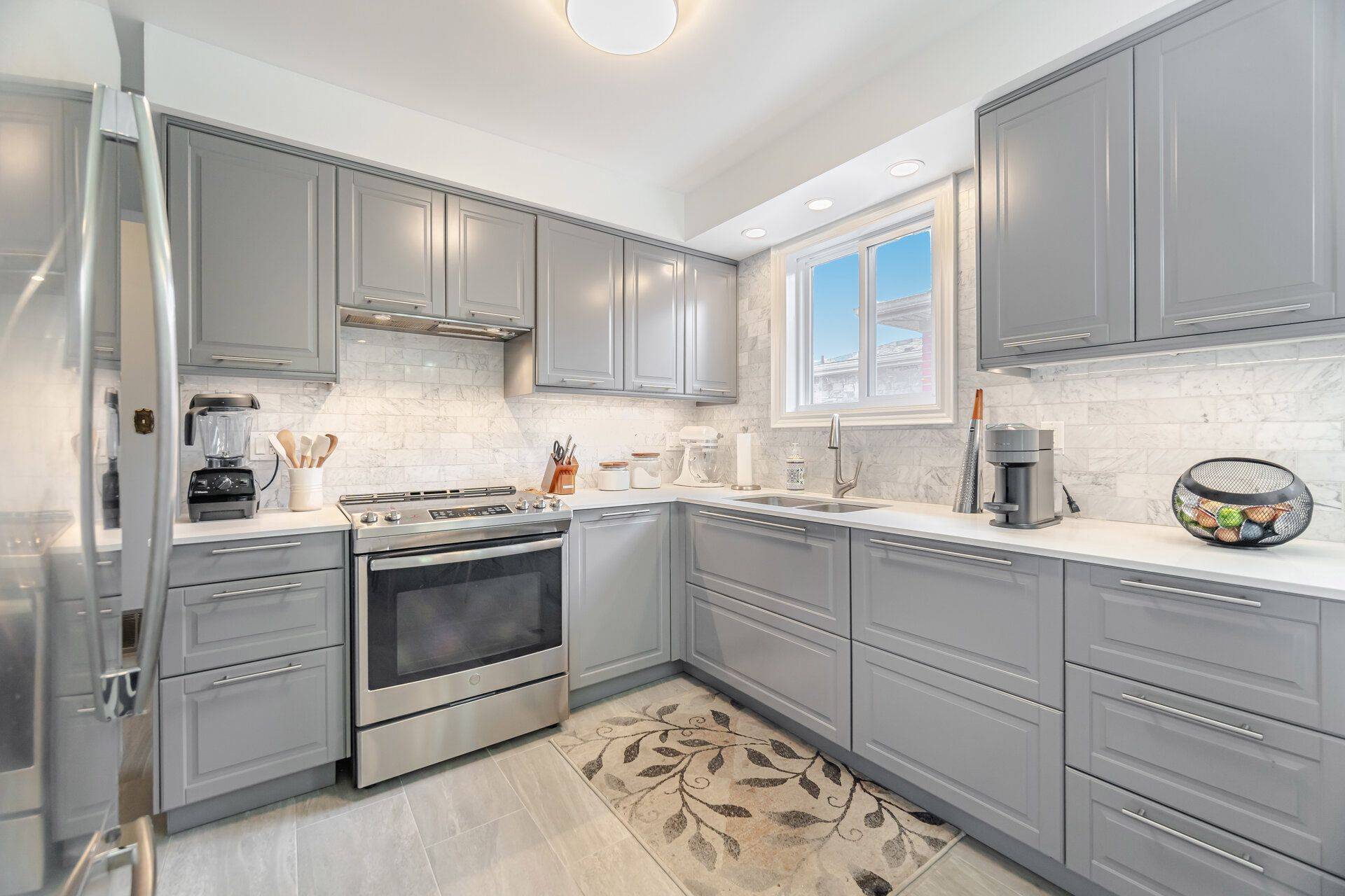 Mississauga, ON L4T 2X6,7541 Darcel AVE