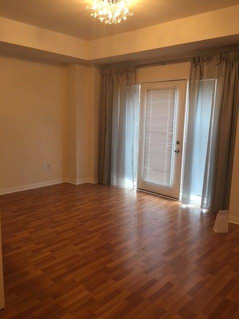 Mississauga, ON L5M 0L7,5650 Winston Churchill BLVD #109