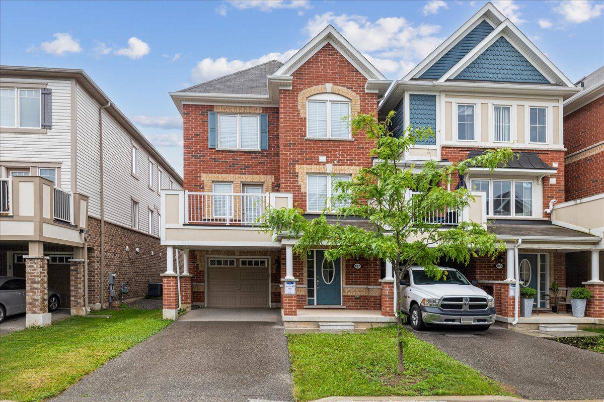 Milton, ON L9E 1E9,107 Lemieux CT