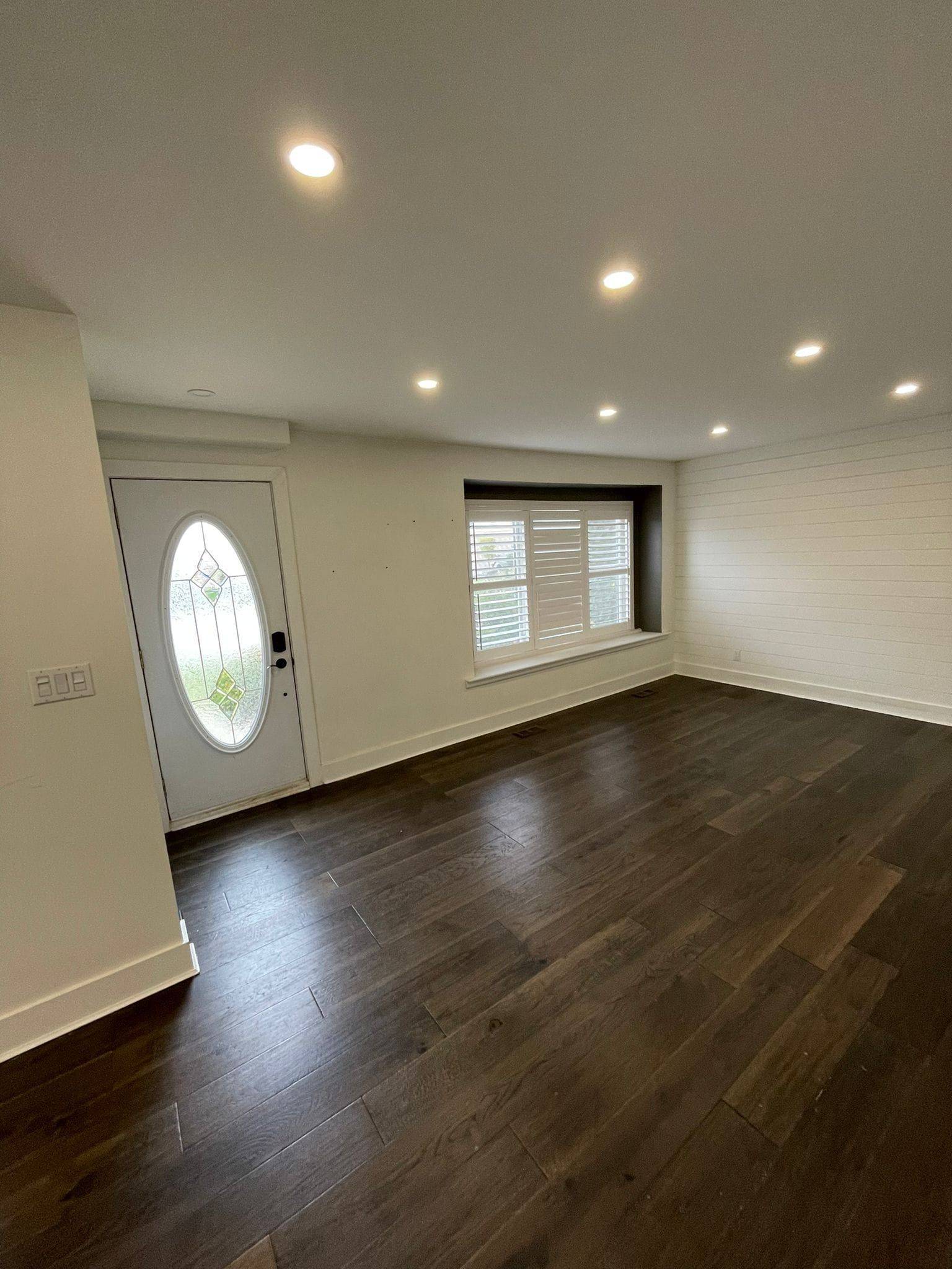 Hamilton, ON L8K 4R1,22 Bevan CT