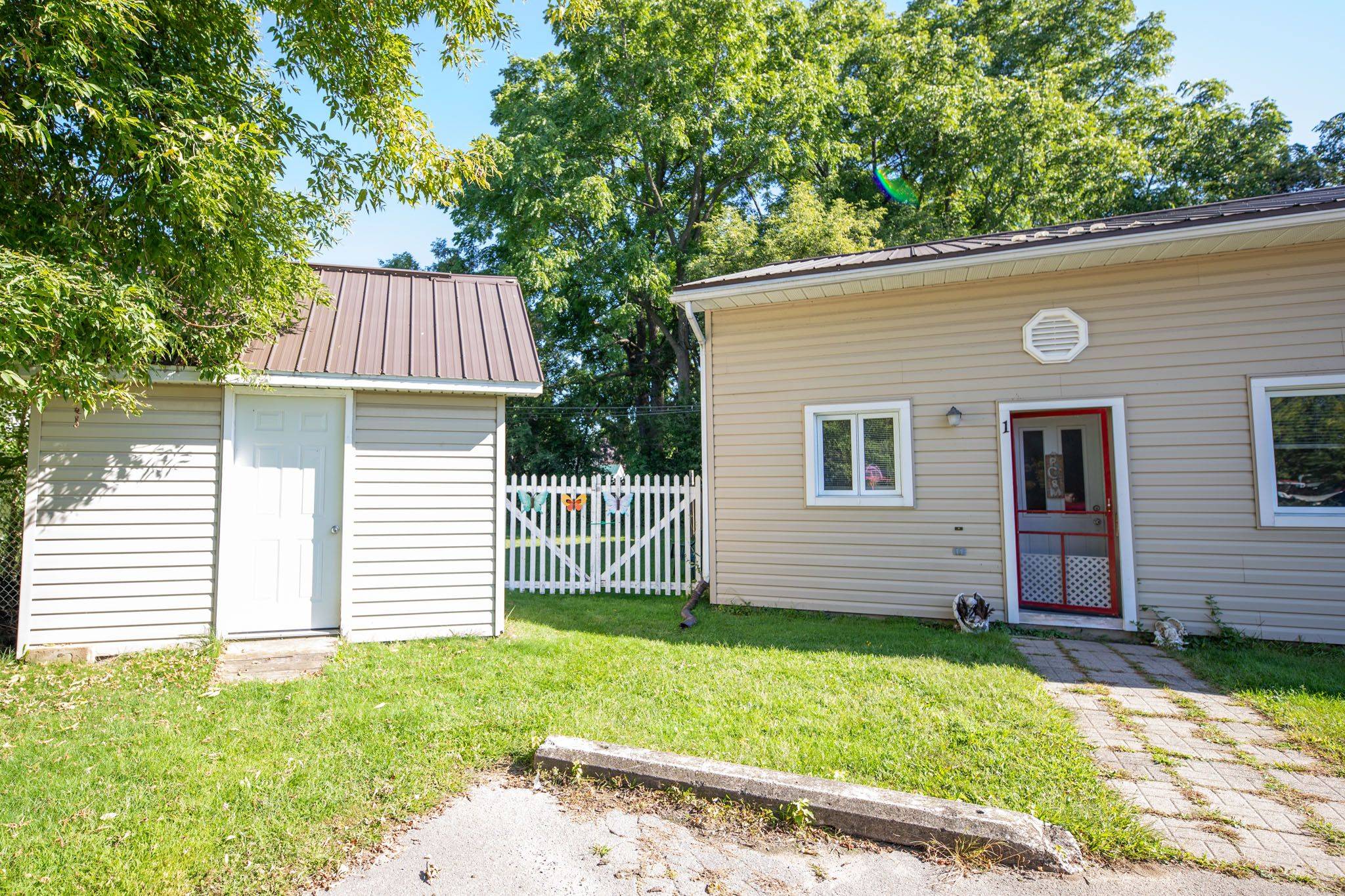 Edwardsburgh/cardinal, ON K0E 1E0,341 New ST