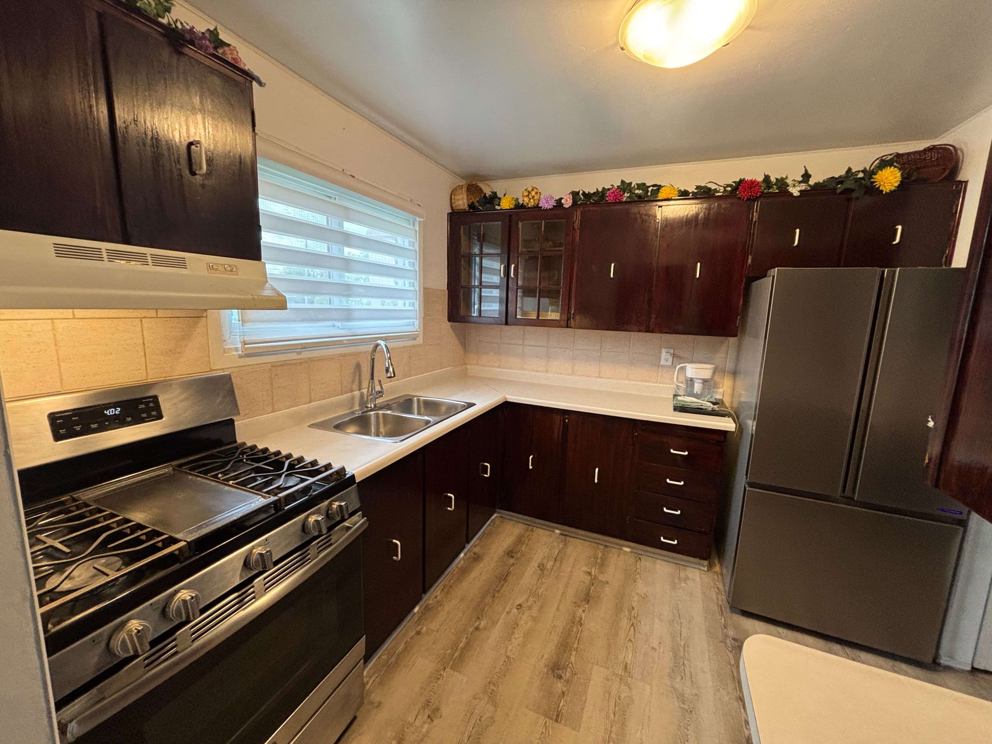 Hamilton, ON L9A 4V4,657 Upper Wentworth ST