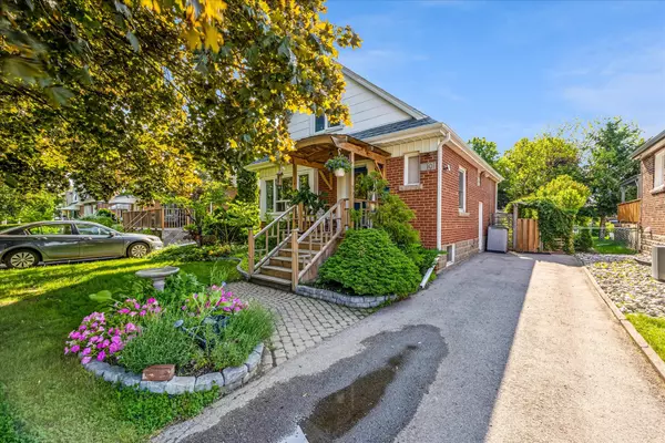 101 Erin AVE,  Hamilton,  ON L8K 4W1