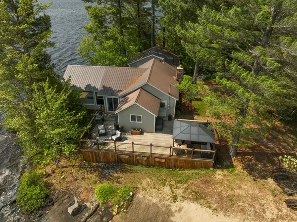Addington Highlands, ON K0H 1K0,601B HUGHES LANDING RD