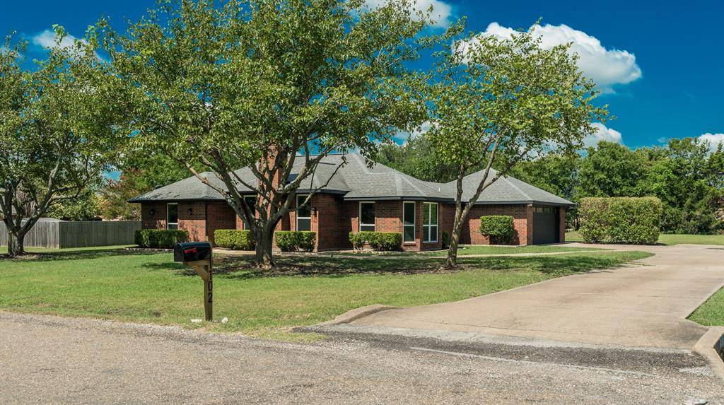 1102 W Sharpshire Drive, Waxahachie, TX 75165