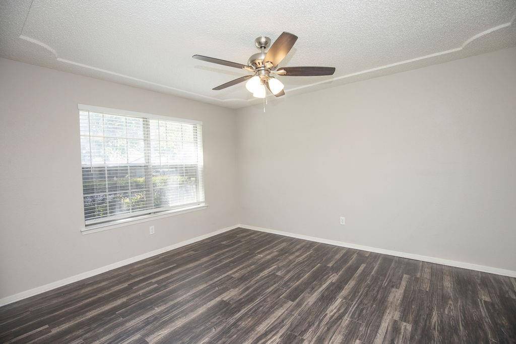 Arlington, TX 76015,4209 W Pleasant Forest Street