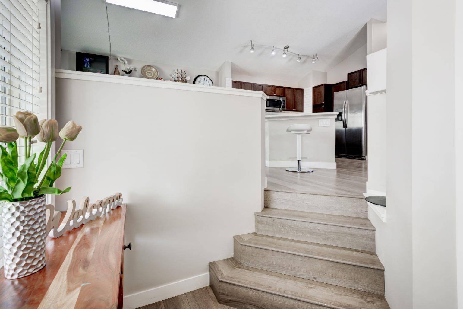 Calgary, AB T2Z 2M6,14836 Mt Mckenzie DR SE