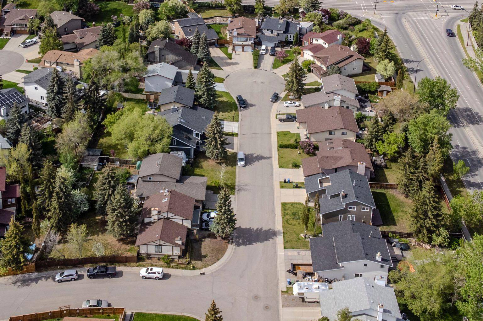 Calgary, AB T3G 1V5,347 Ranchridge Bay Northwest
