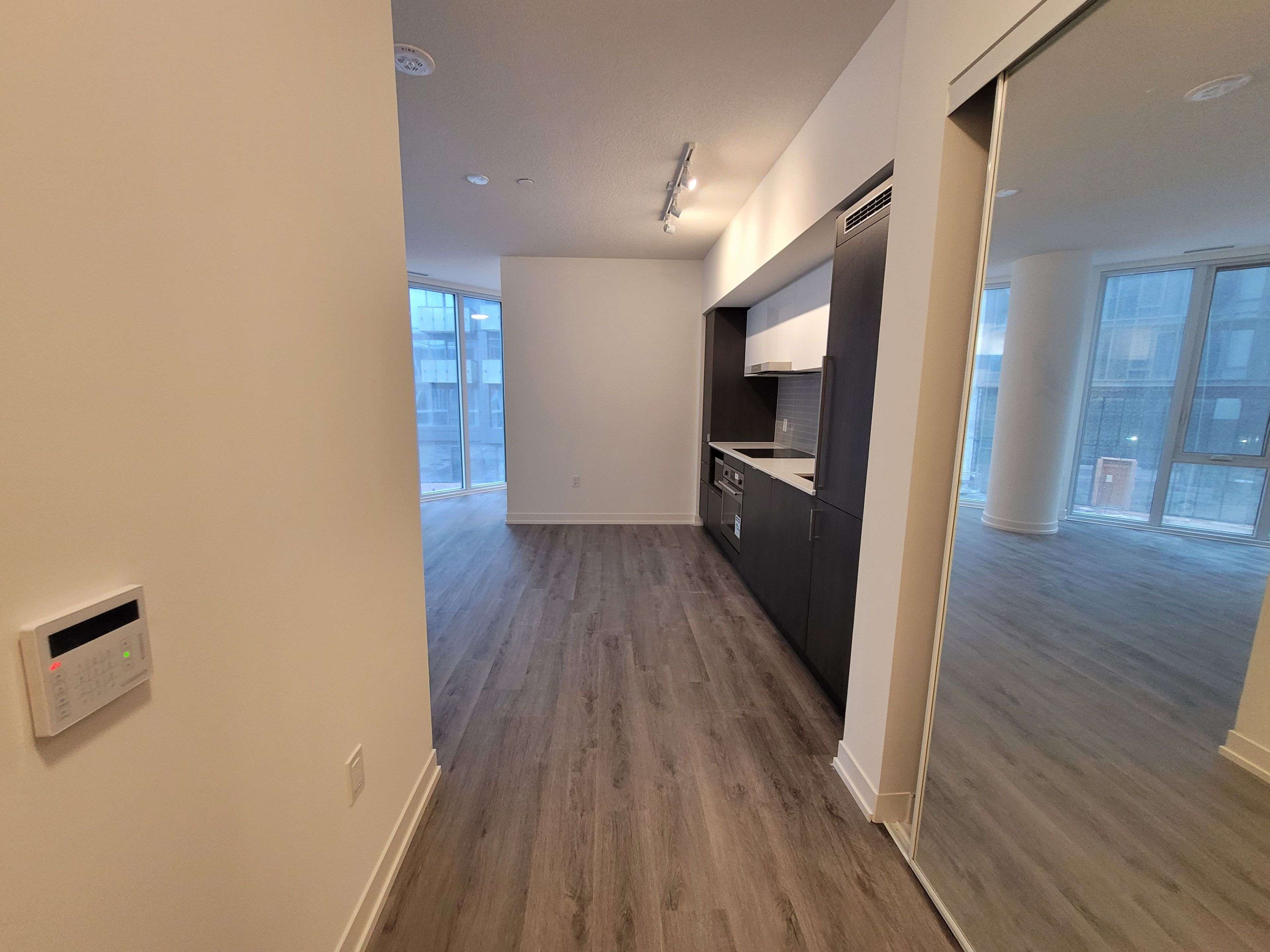 Toronto C08, ON M5E 0E4,138 Downes ST #820