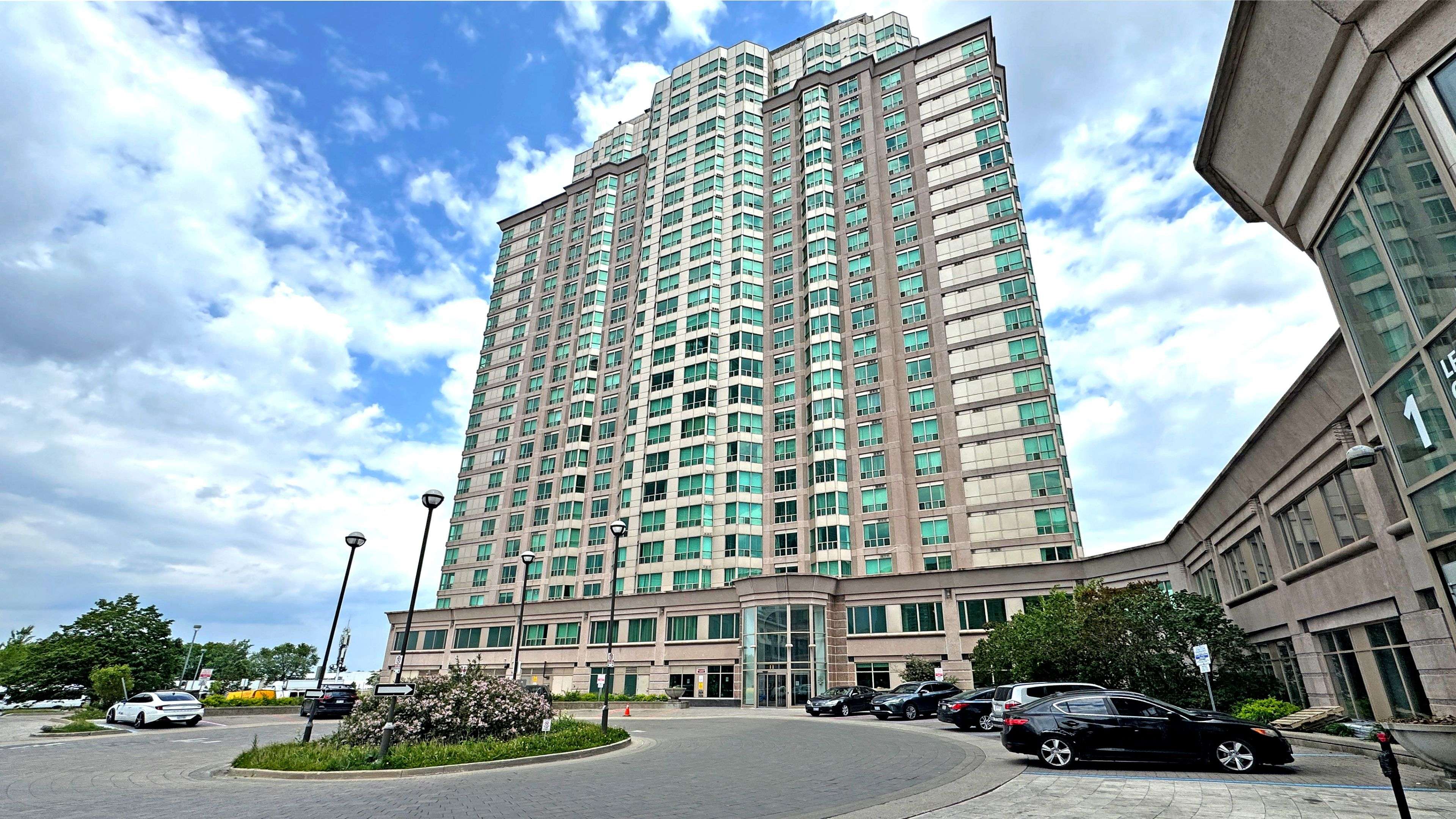 Toronto E09, ON M1H 3J5,11 Lee Centre DR #1607