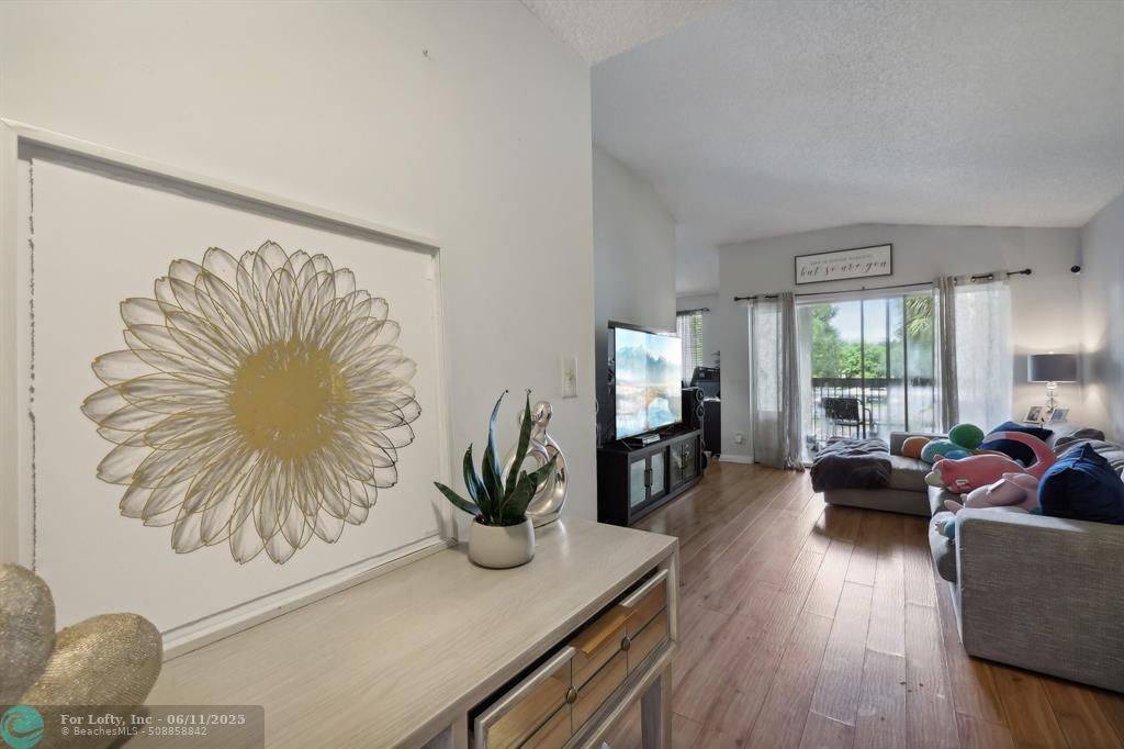 9933 Westview Dr  #421, Coral Springs, FL 33076