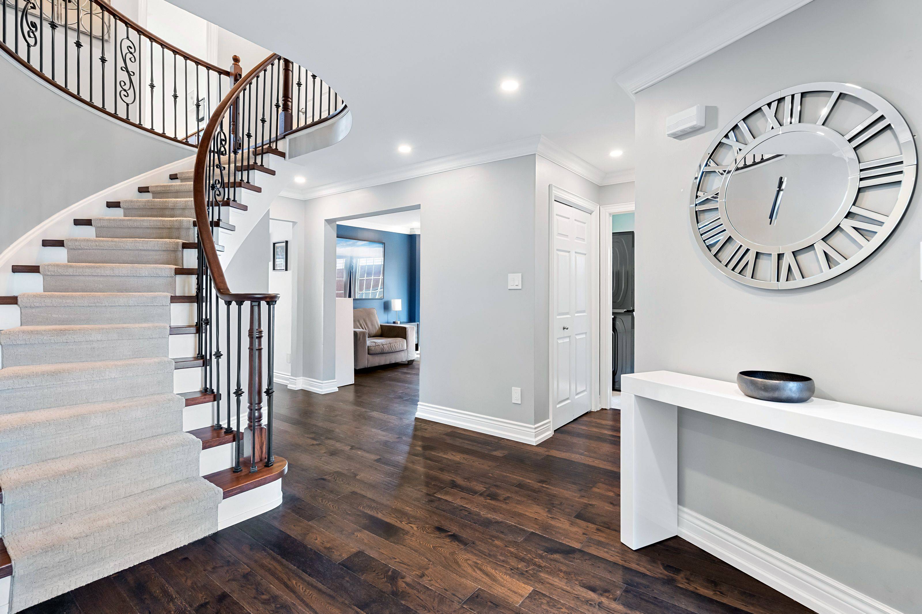 Burlington, ON L7M 3S4,2135 Chrisdon RD