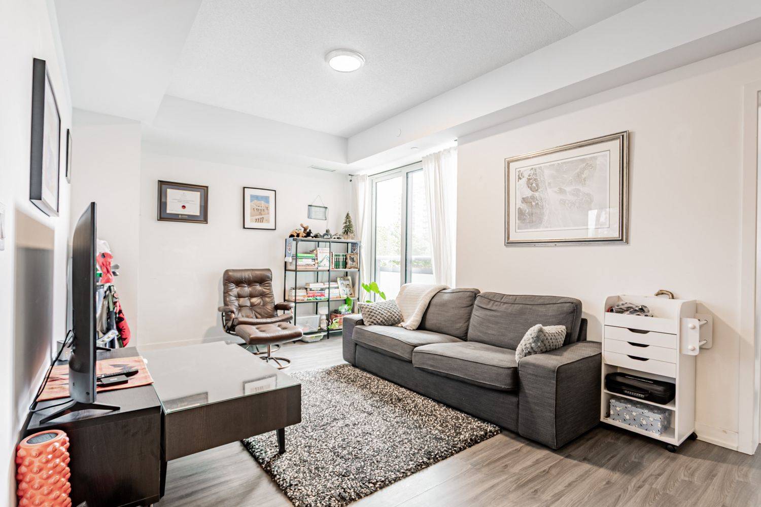 Toronto W02, ON M6P 0A2,1830 Bloor ST W #440