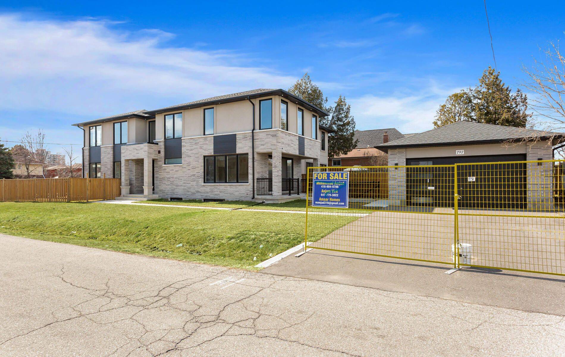 Mississauga, ON L5E 1A3,797 First ST