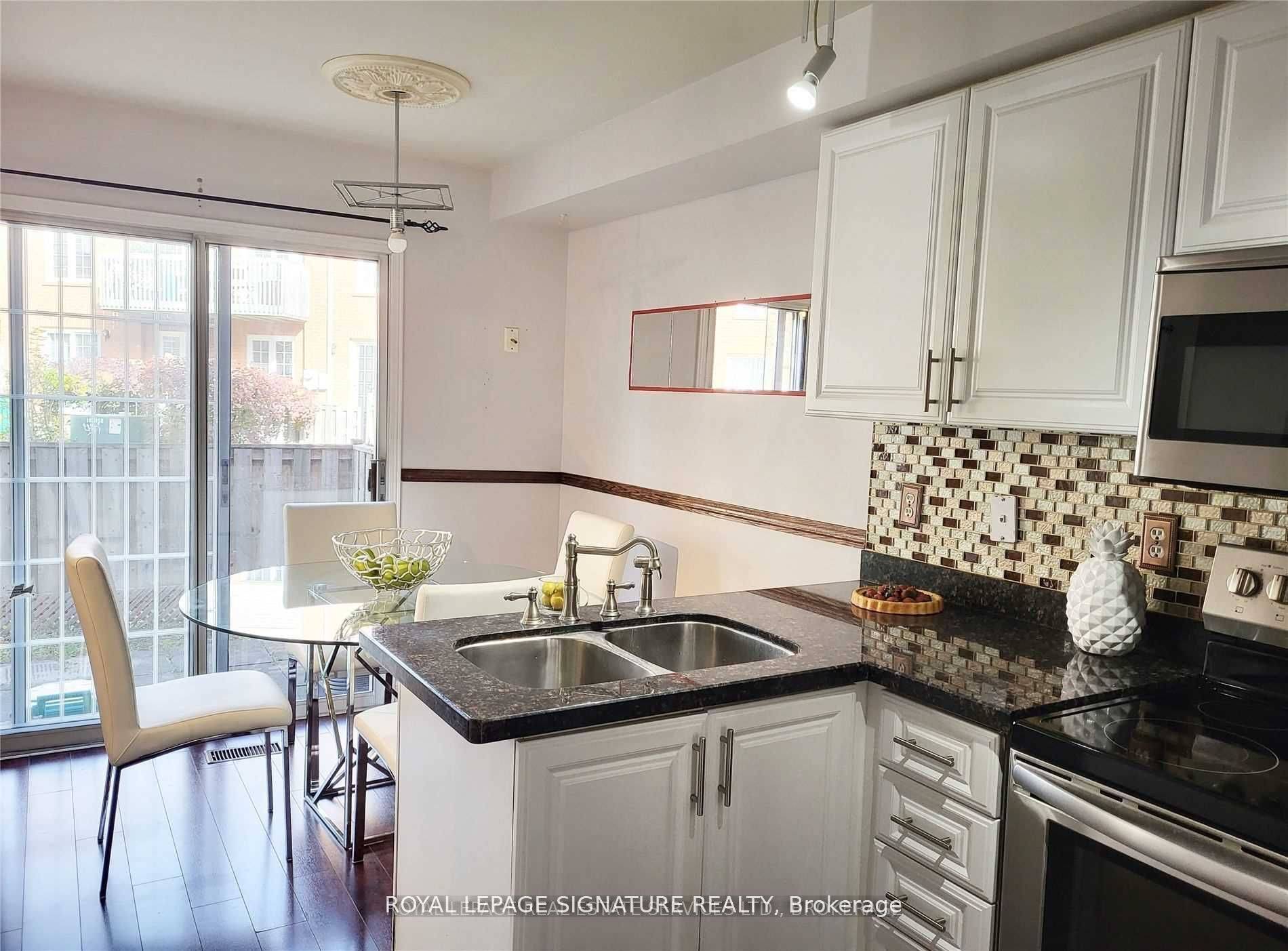 Mississauga, ON L5N 6Y1,6950 Tenth Line W #29