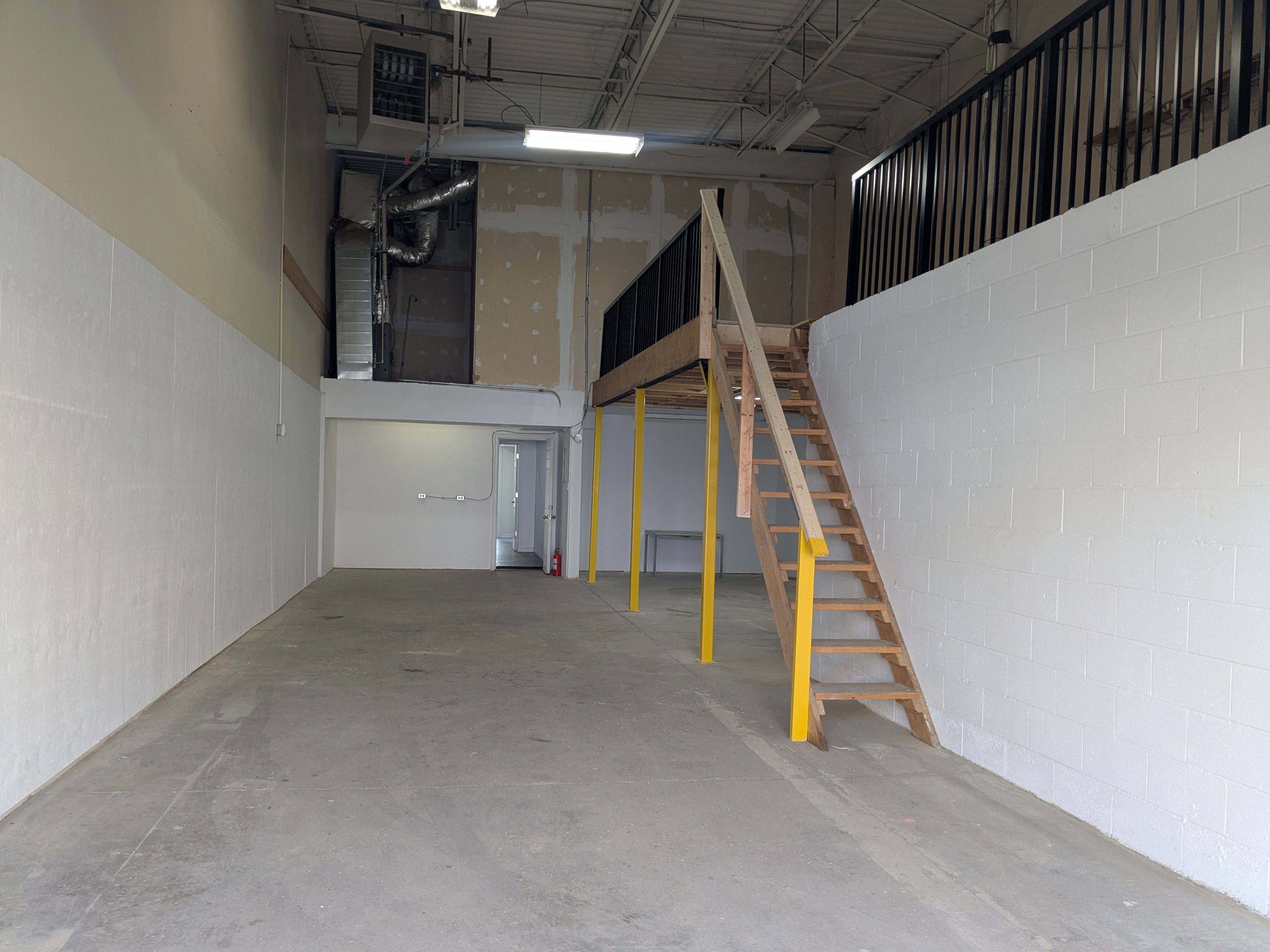 Burlington, ON L7L 6A2,5125 HARVESTER RD #1A
