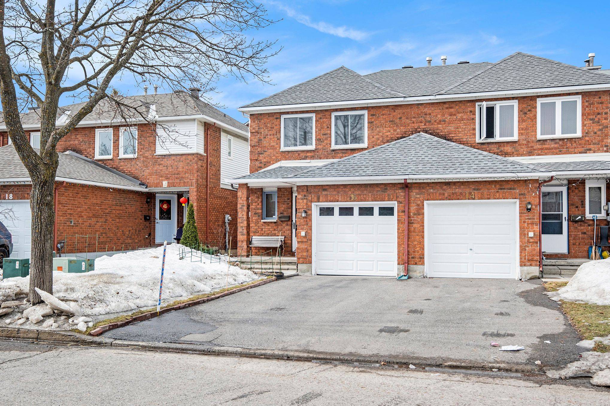 Hunt Club - South Keys And Area, ON K1G 5C4,16 Woodbury CRES