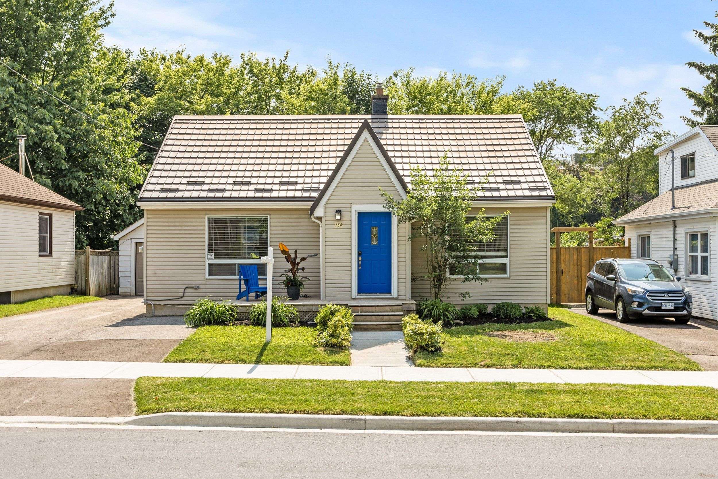 London North, ON N6H 2L1,154 Foster AVE