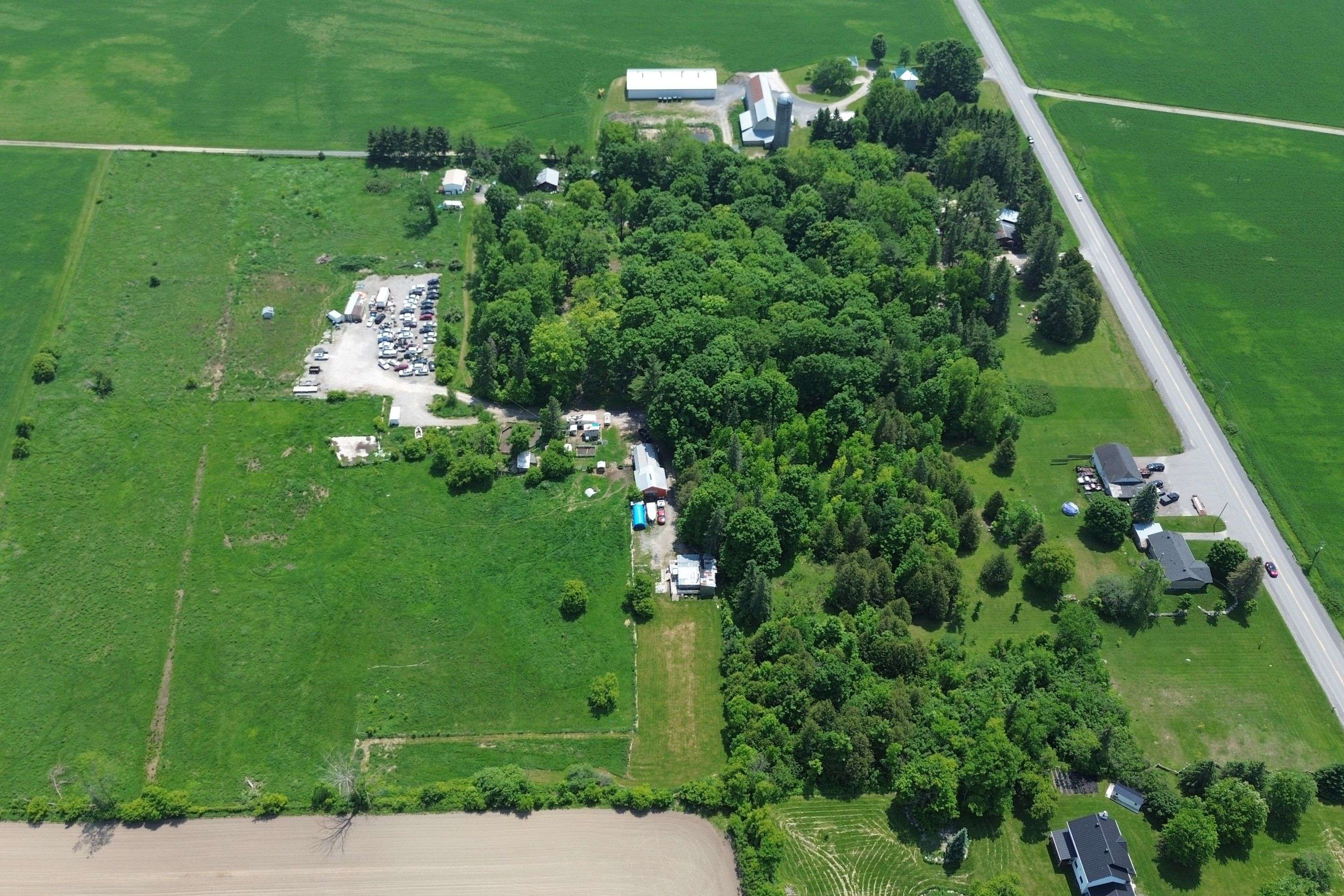Orleans - Cumberland And Area, ON K4C 1L7,1675 Dunning RD