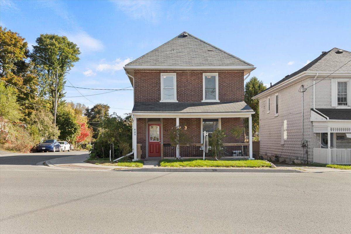 Peterborough East, ON K9H 1Z4,650 Armour RD