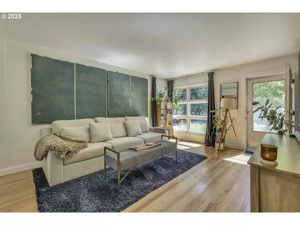 Portland, OR 97203,9415 N GENEVA AVE
