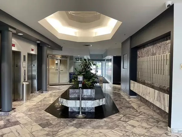 Mississauga, ON L4W 4Z3,2560 Matheson BLVD E #227-228