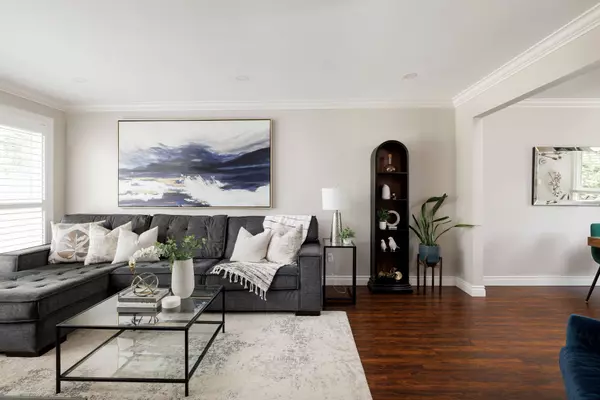 Toronto W08, ON M9C 3T5,617 Rathburn RD #63