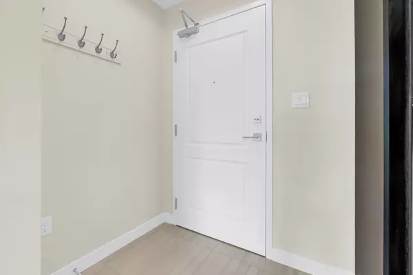 Hamilton, ON L8E 0K3,125 Shoreview PL #416