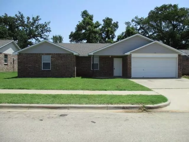 210 Bobbie Ann Court, Granbury, TX 76049