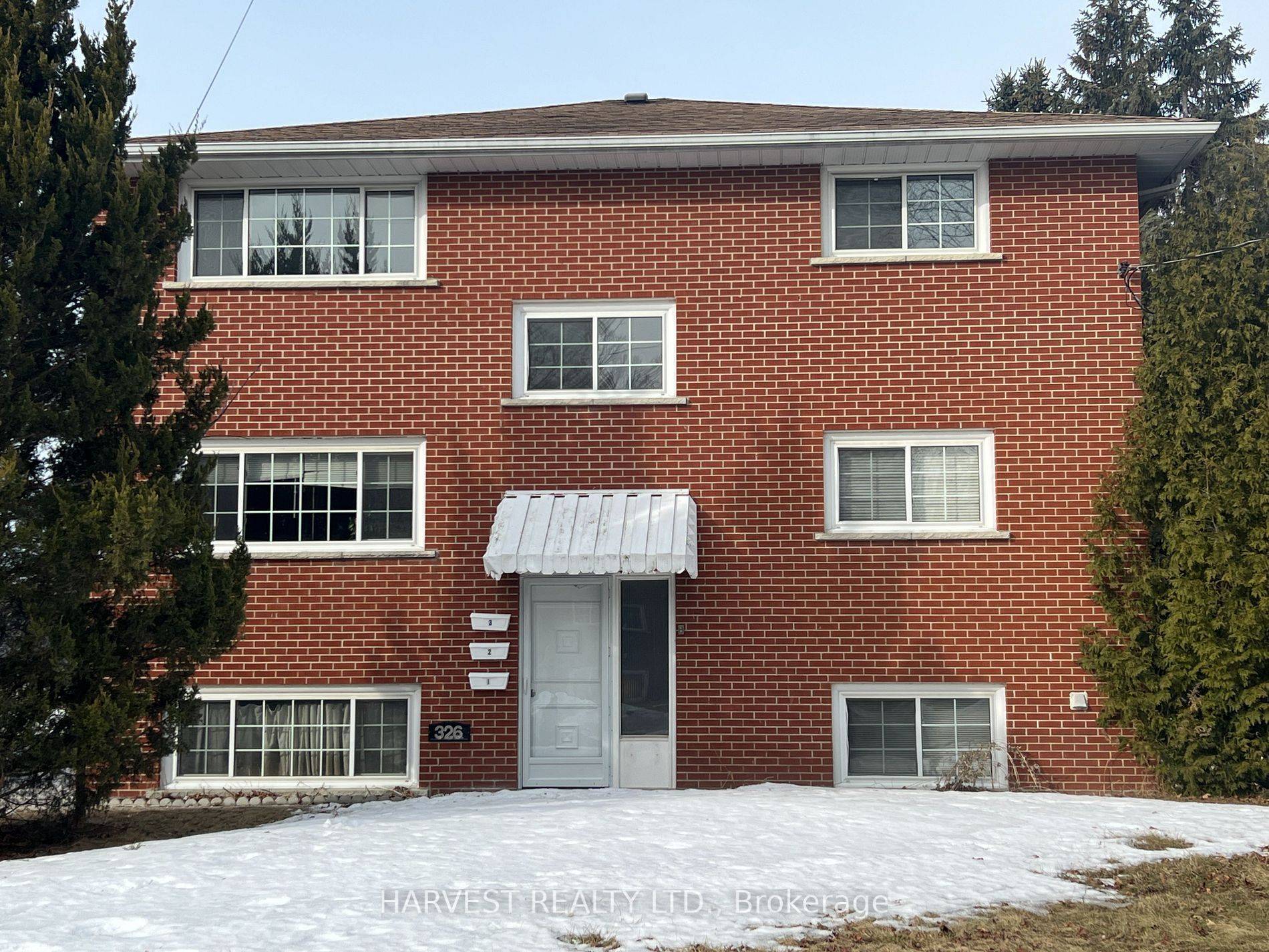 Oshawa, ON L1G 6H1,326 Surrey DR #Unit 3