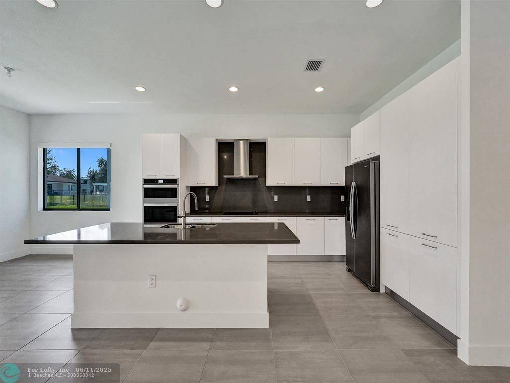 Cooper City, FL 33328,5736 SW 104th Terrace