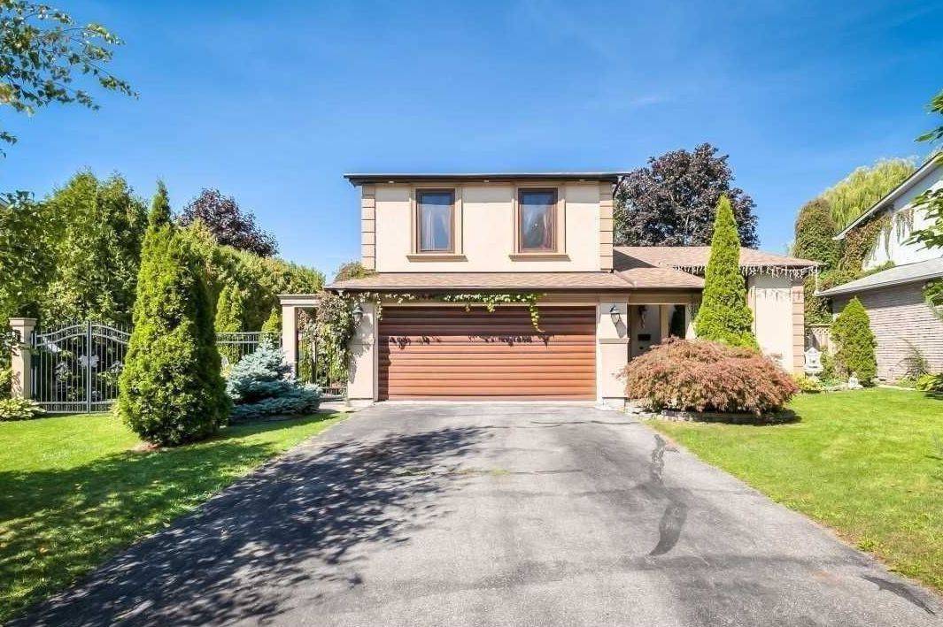 Richmond Hill, ON L4C 5J4,18 Mayvern CRES