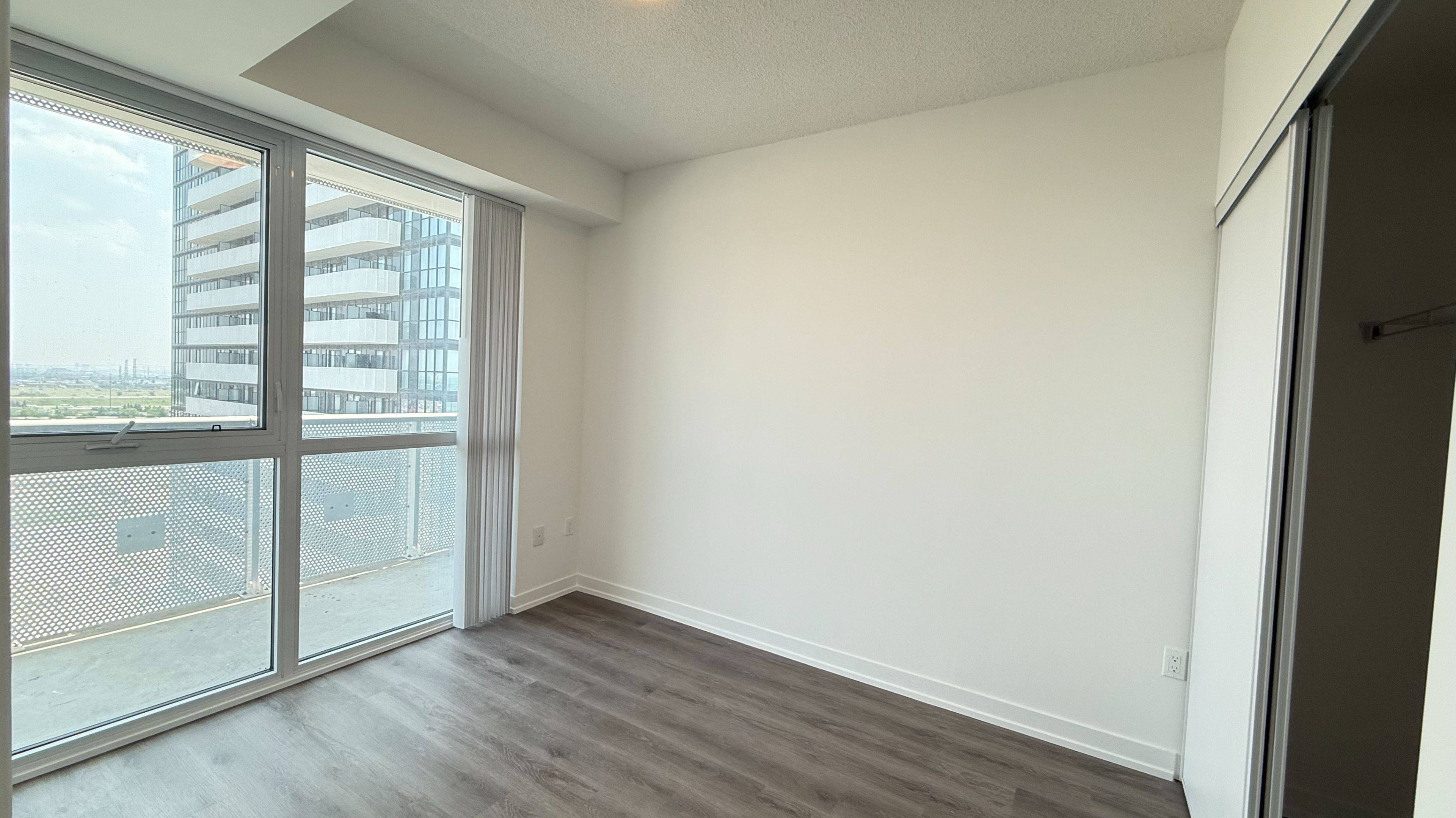 Vaughan, ON L4K 5C3,225 Commerce ST #1205
