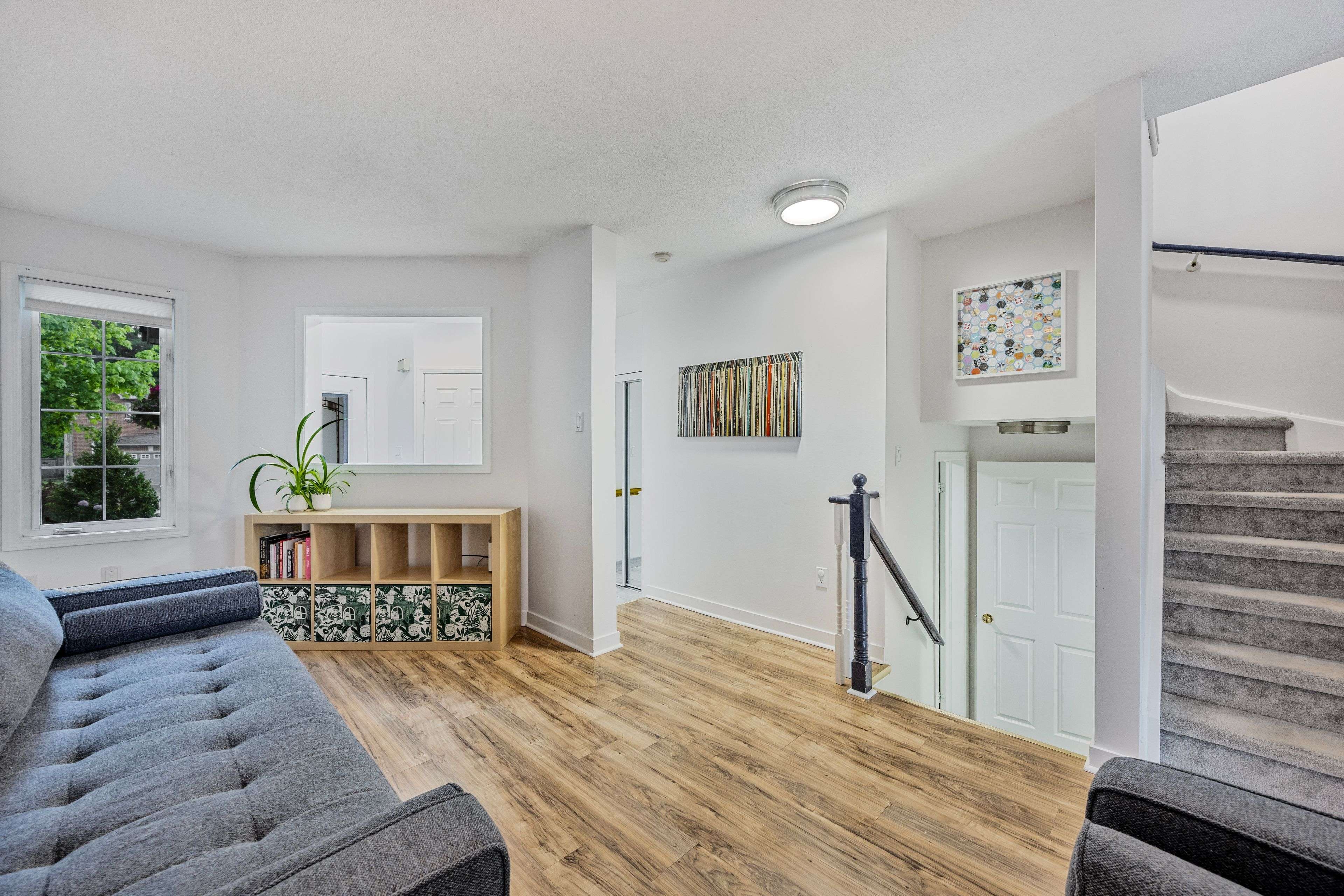 Barrie, ON L4N 9Y8,87 Hawthorne CRES