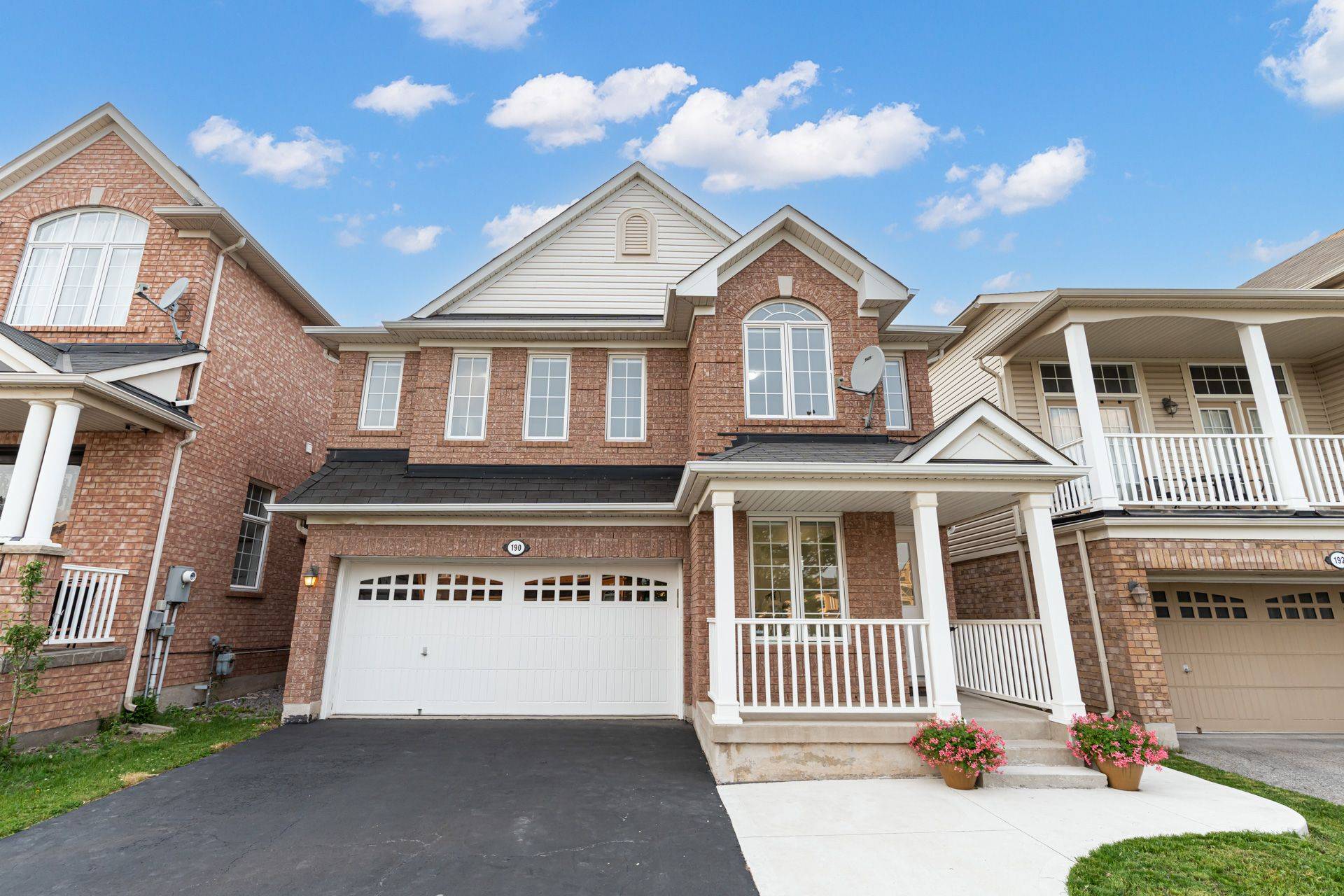 Brampton, ON L6X 0L3,190 Fandango DR
