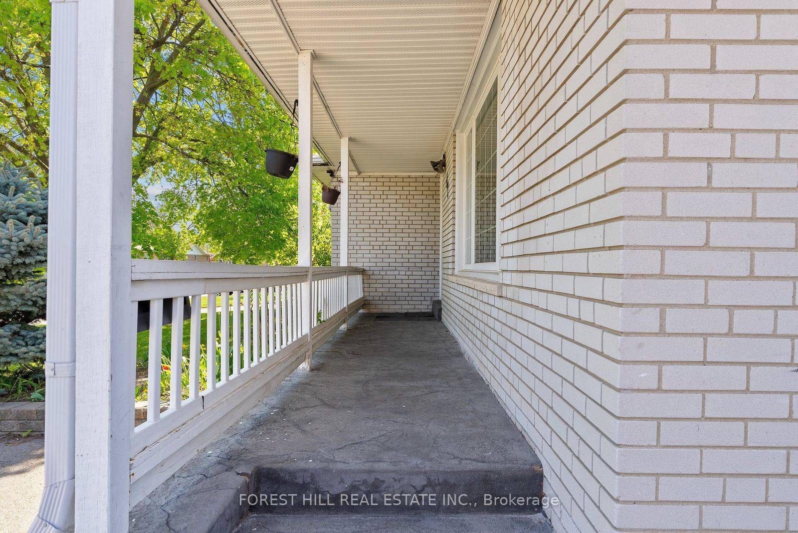 Brampton, ON L6X 1Z5,47 Kingsmere CRES