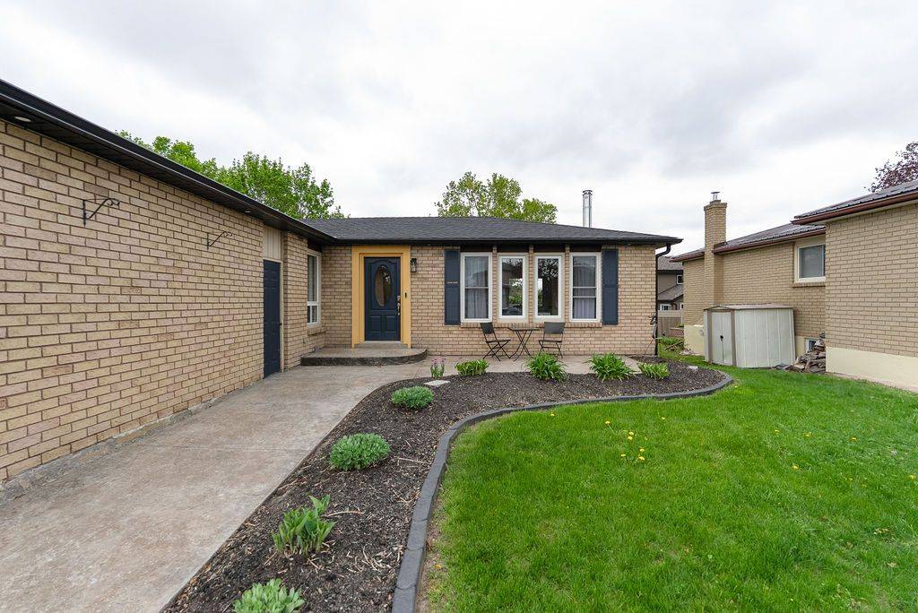 Kawartha Lakes, ON K9V 5T5,33 Corneil ST