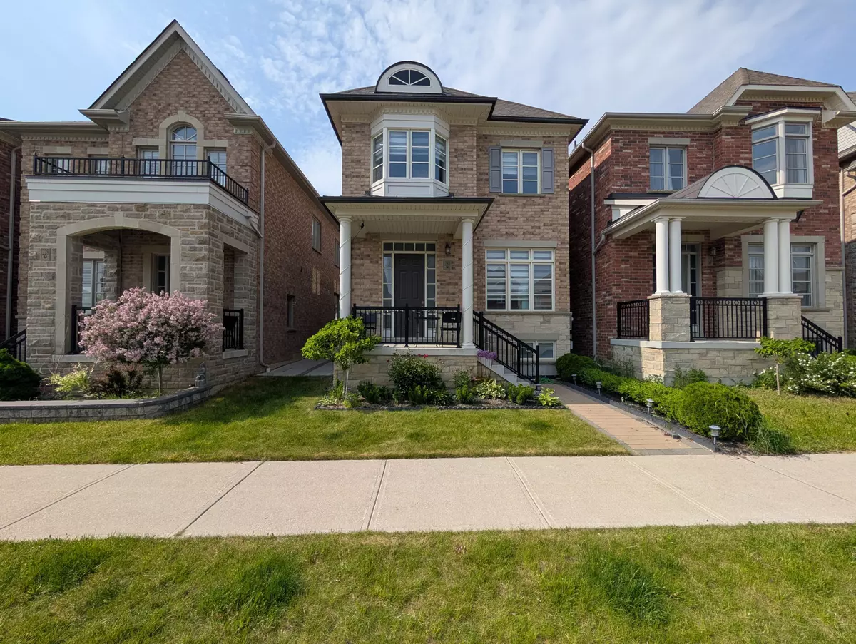 Richmond Hill, ON L4E 0E4,230 Paradelle DR
