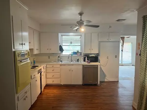 Shreveport, LA 71105,2044 River Road