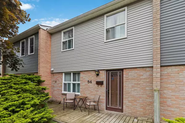 Mississauga, ON L5H 3V1,1050 Shawnmarr RD #54