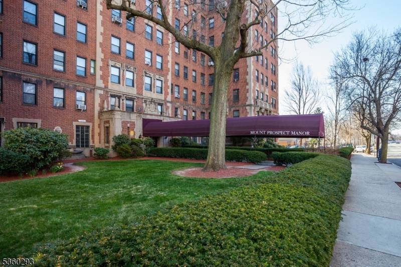 363-377 Mt Prospect Ave C1202 #2AW, Newark City, NJ 07104