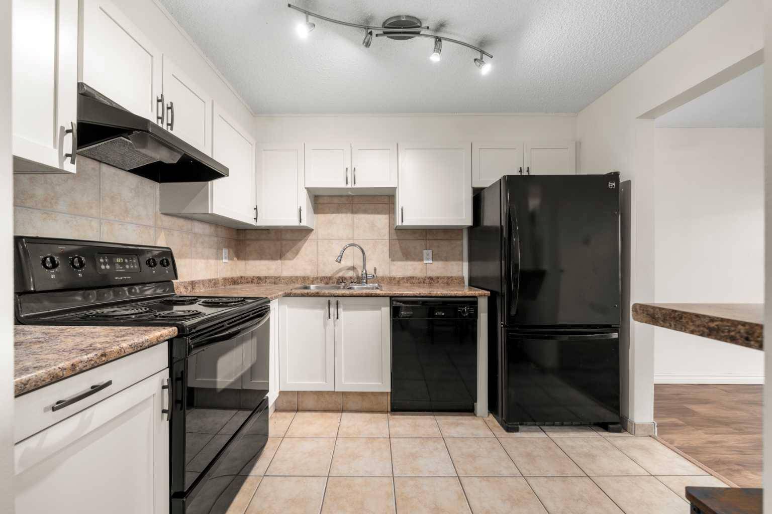 Calgary, AB T3C0N6,1810 11 AVE Southwest #103